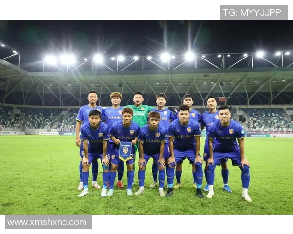 广西蓝航足球明星助力地方足球发展展现青春活力与竞技精神